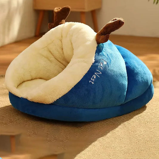CozySlipper Pet House – Warm Slipper-Shaped Bed for Small Dogs & Cats